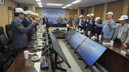 해군제1함대 부대방문및 안보기도회(2).jpg